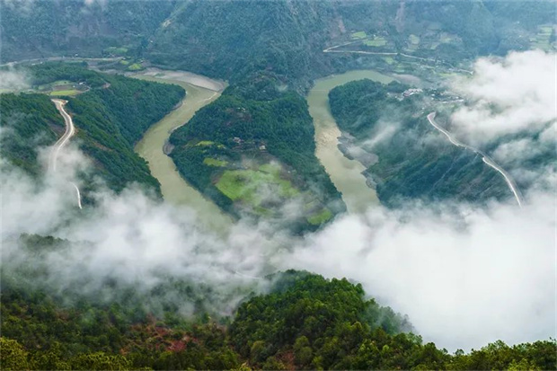 云南旅游,云南旅行社,云南团建公司,云南策划公司,云南会议会展,怒江旅游,怒江旅行社,怒江团建公司,怒江策划公司,怒江会议会展：山河壮歌，怒江的水墨丹青